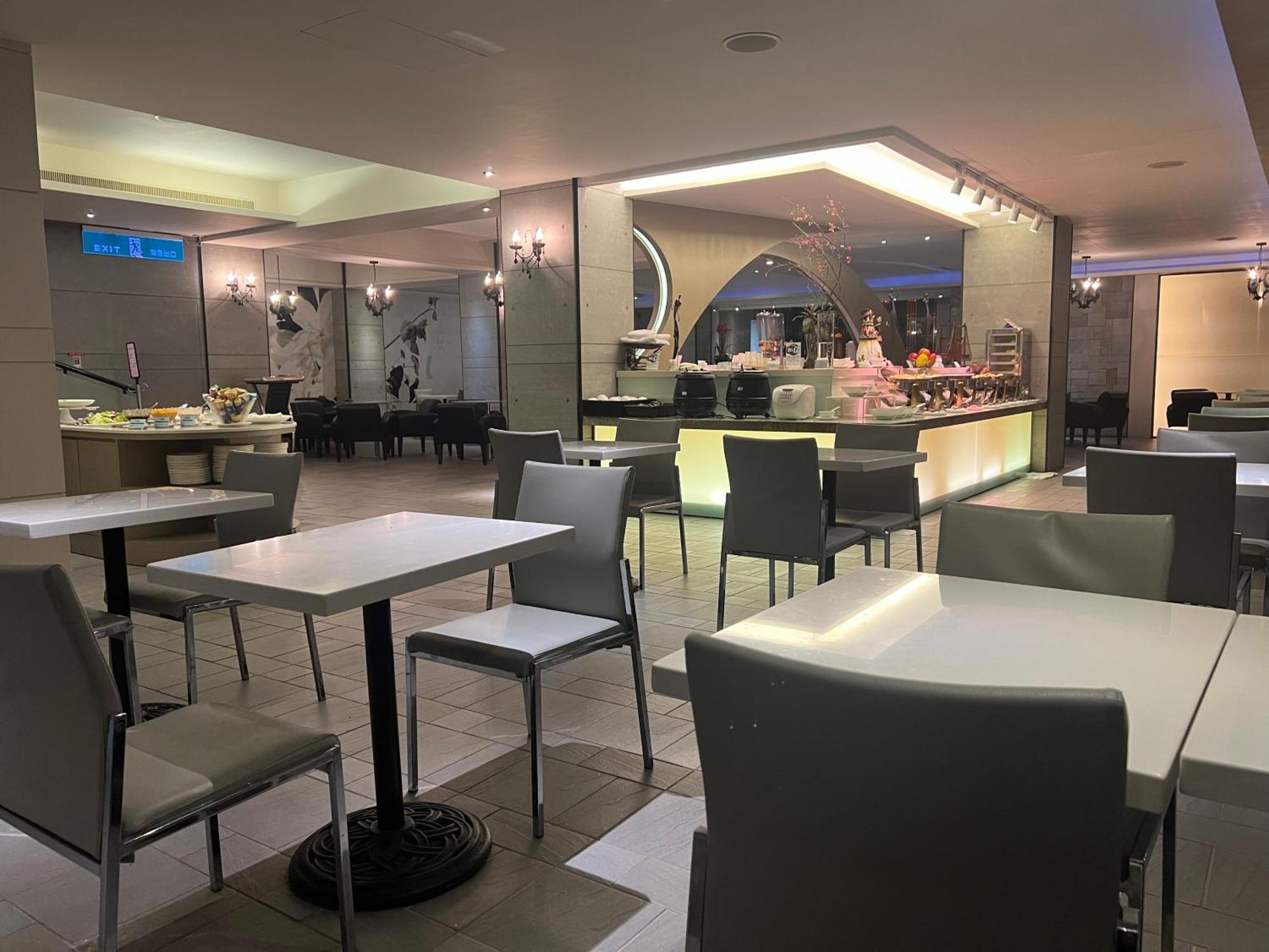 台北馥華商旅 松江館 Hotell Taipei Exteriör bild