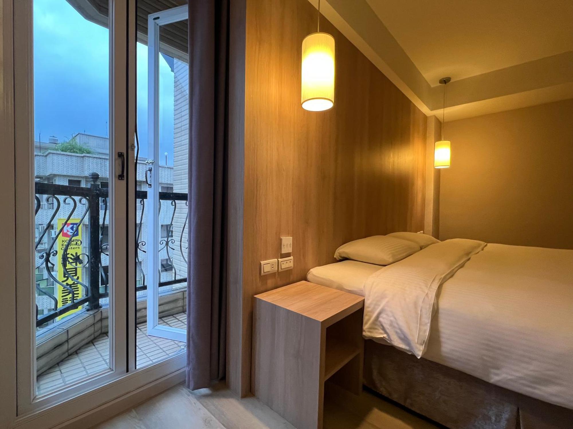 台北馥華商旅 松江館 Hotell Taipei Exteriör bild